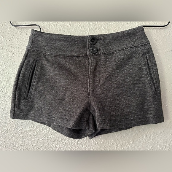 Gap Kids Girls Size 8 Gray Knit Shorts with Pockets Stretch Fabric Versatile - Picture 1 of 8